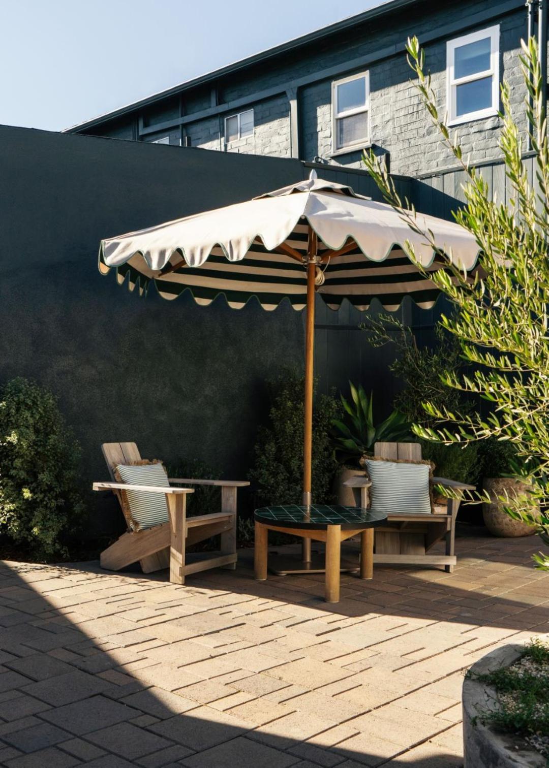 Le Petit Pali Brentwood Hotel Los Angeles Bagian luar foto
